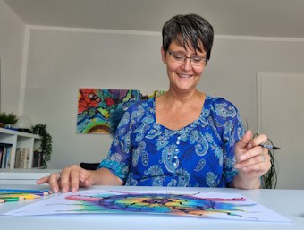 WEB mit Wow 1 Ich habe gerade ein Neuromandala gezeichnet und freue mich über meine Erkenntnisse und die Farbenpracht.